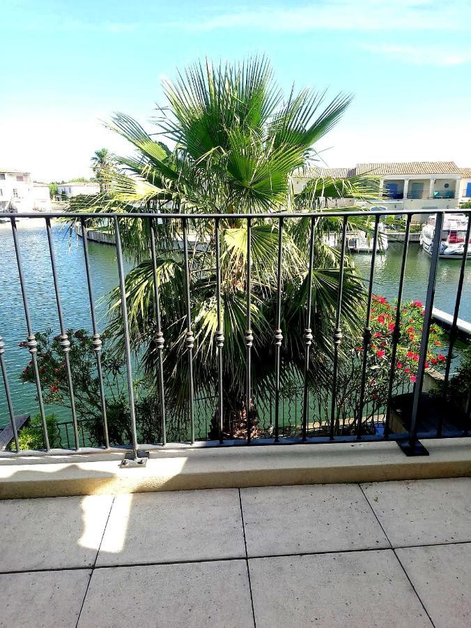 Marina A Aigues Mortes - Gard Bagian luar foto
